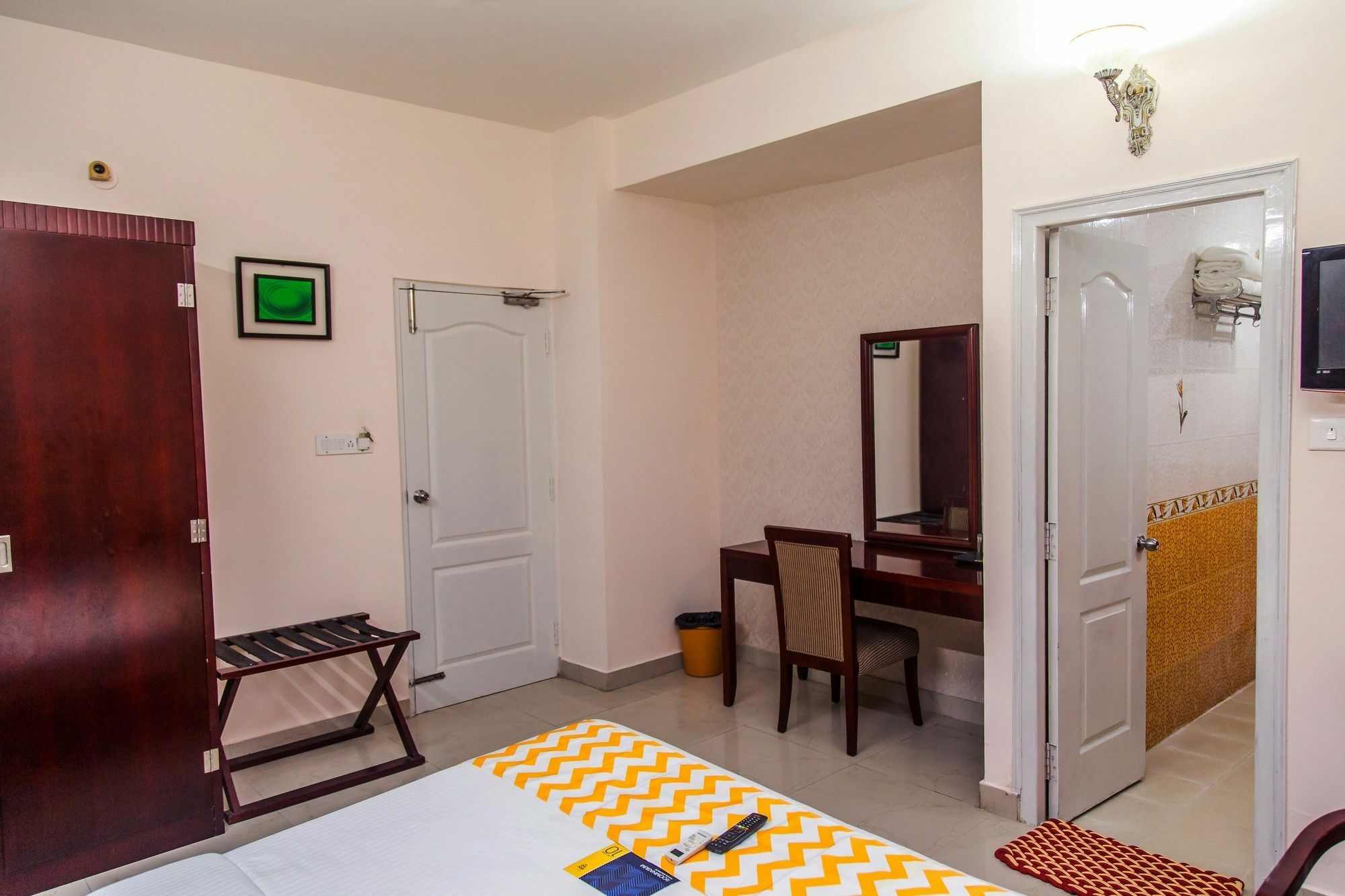 Fabexpress Oriental Suites III - Btm Mico Layout Bangalore Exterior foto